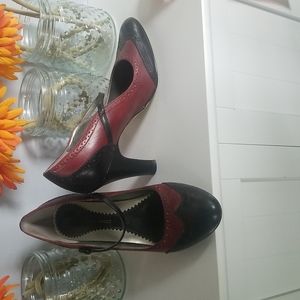 Vintage Bandolino Two-Tone Dress Shoe